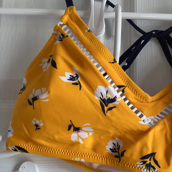 CUPSHE women’s yellow and navy bikini size Small - Picture 8 of 14